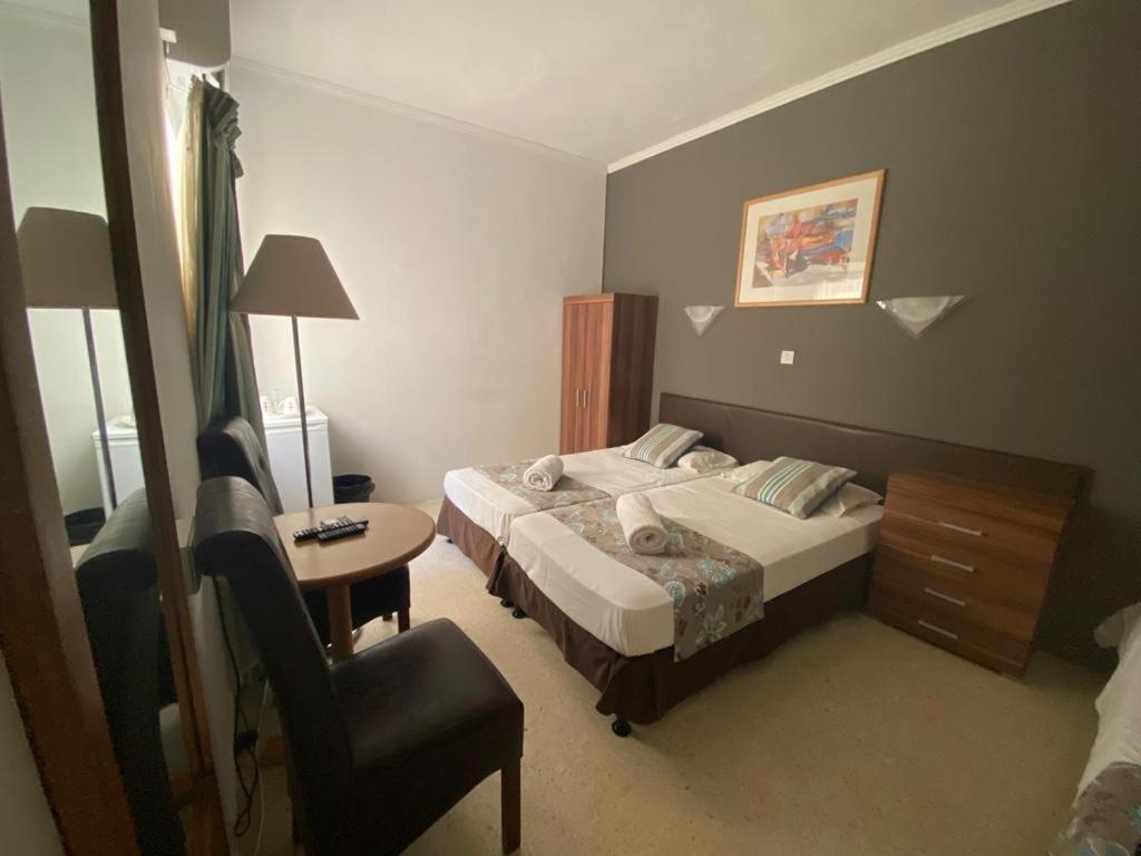 Sunstone Boutique Guest House Buġibba Екстериор снимка