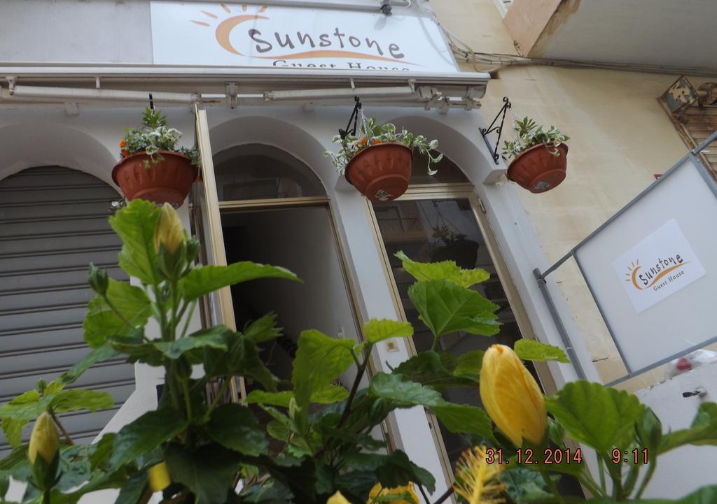 Sunstone Boutique Guest House Buġibba Екстериор снимка