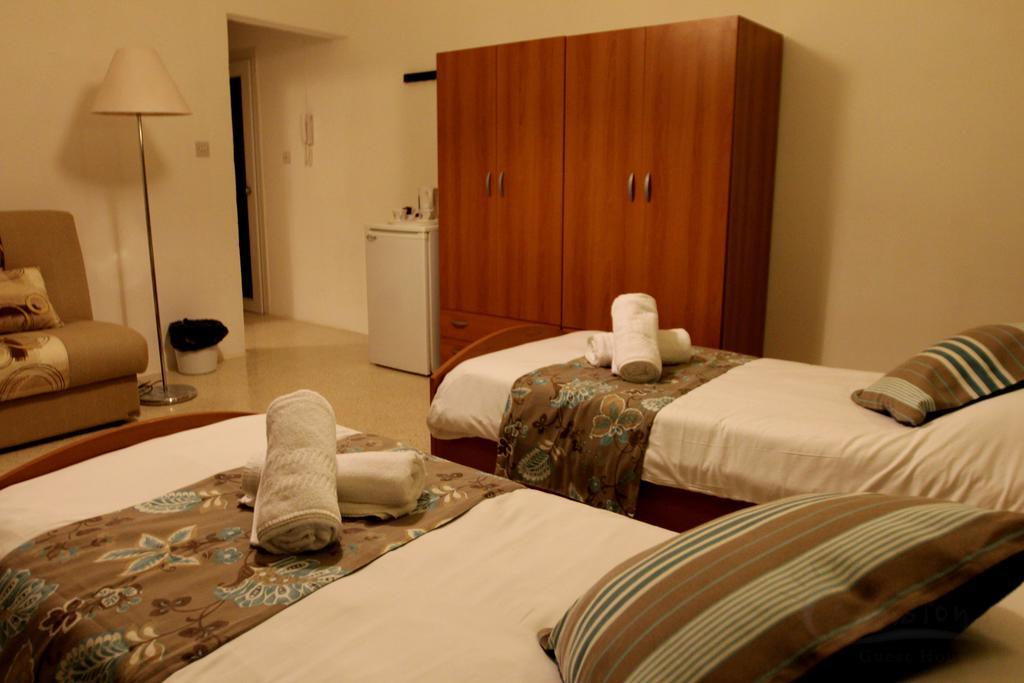 Sunstone Boutique Guest House Buġibba Стая снимка