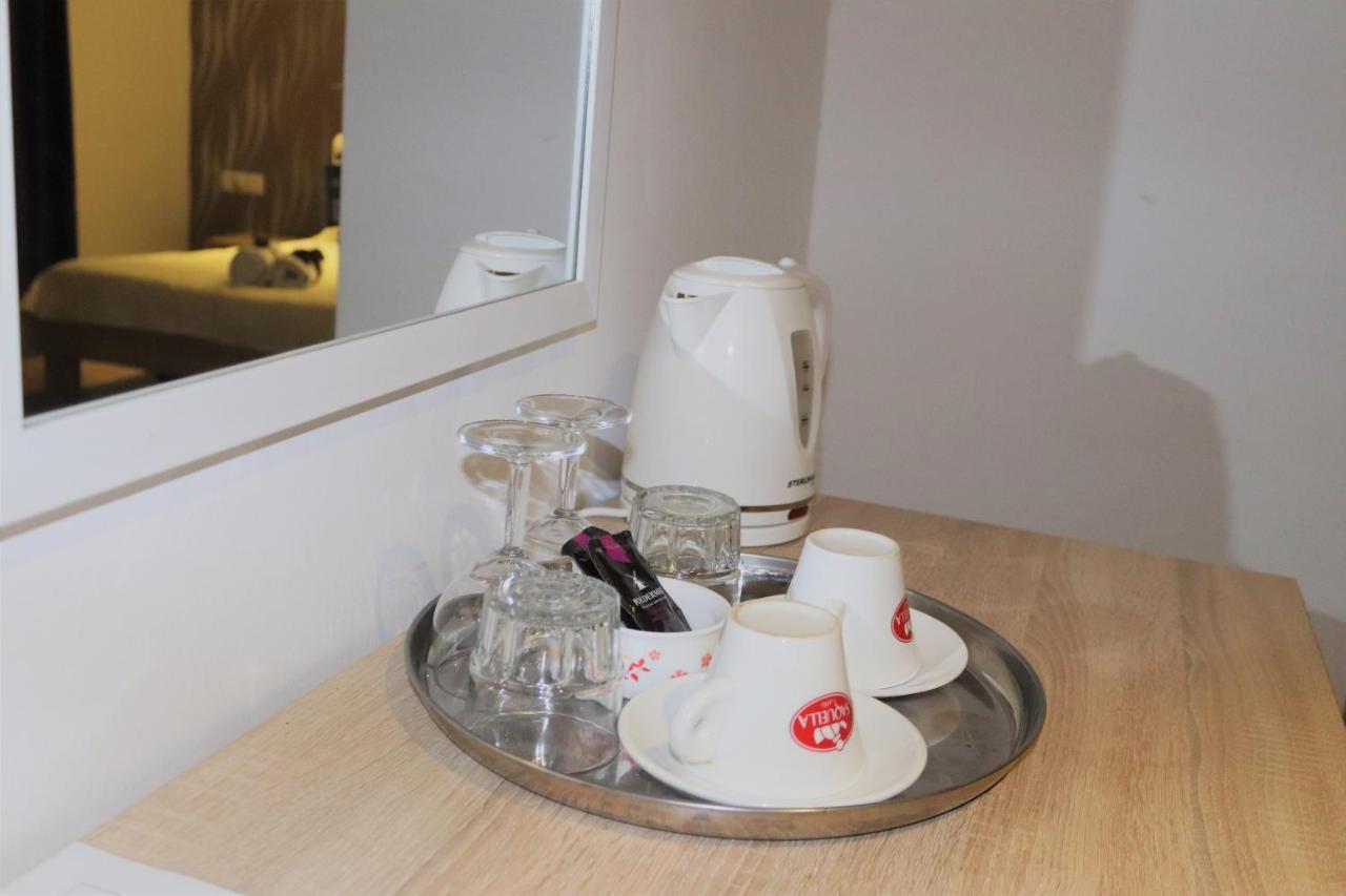 Sunstone Boutique Guest House Buġibba Екстериор снимка