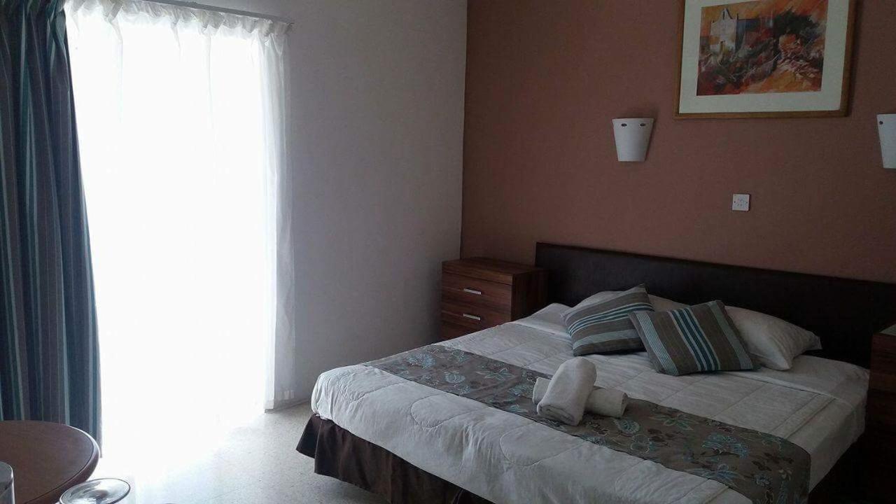 Sunstone Boutique Guest House Buġibba Стая снимка