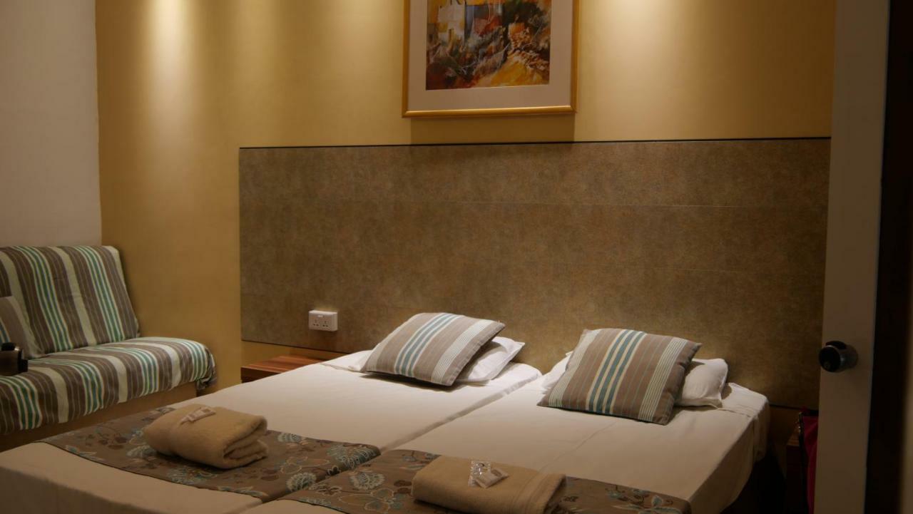 Sunstone Boutique Guest House Buġibba Екстериор снимка