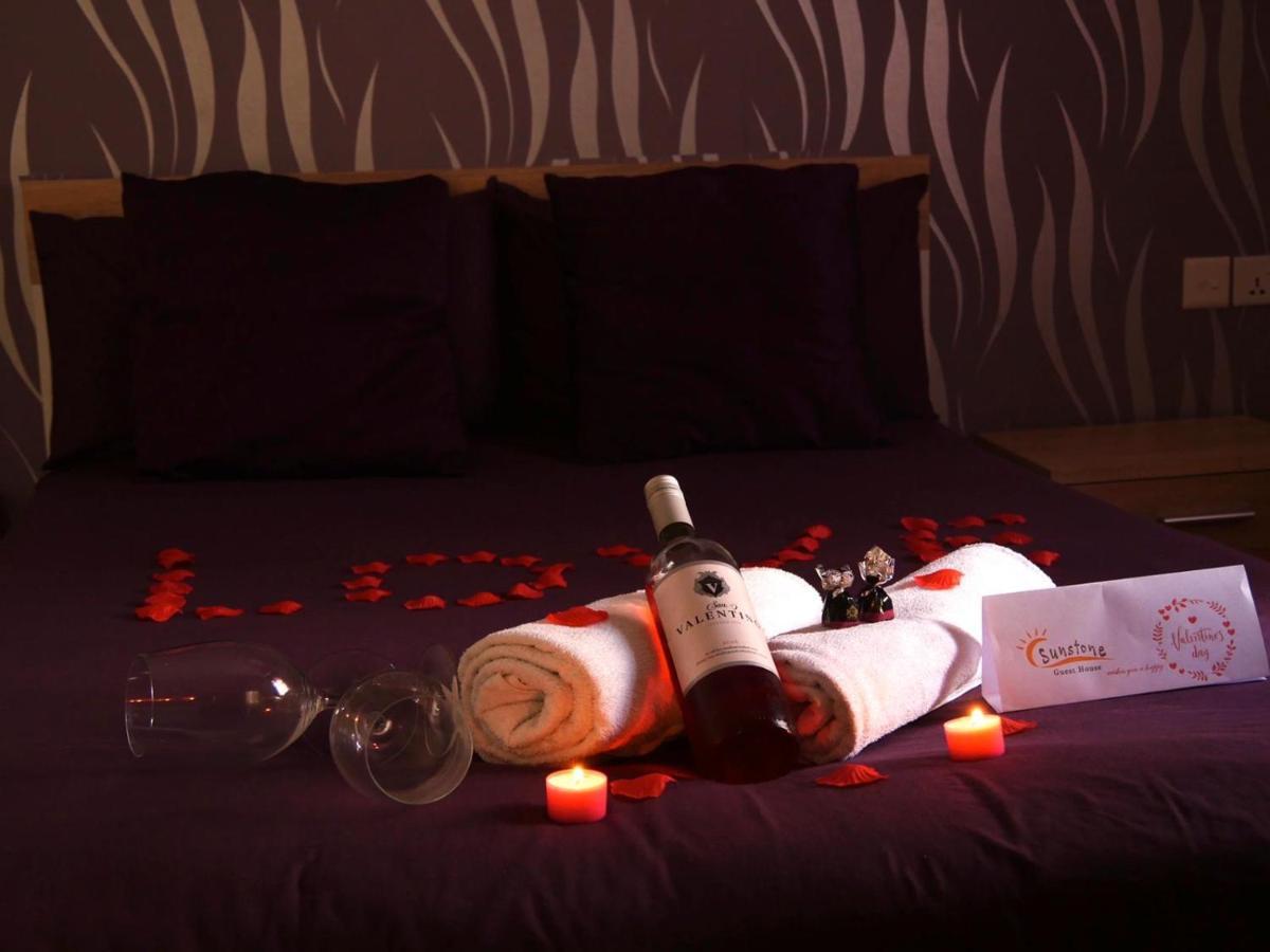 Sunstone Boutique Guest House Buġibba Екстериор снимка