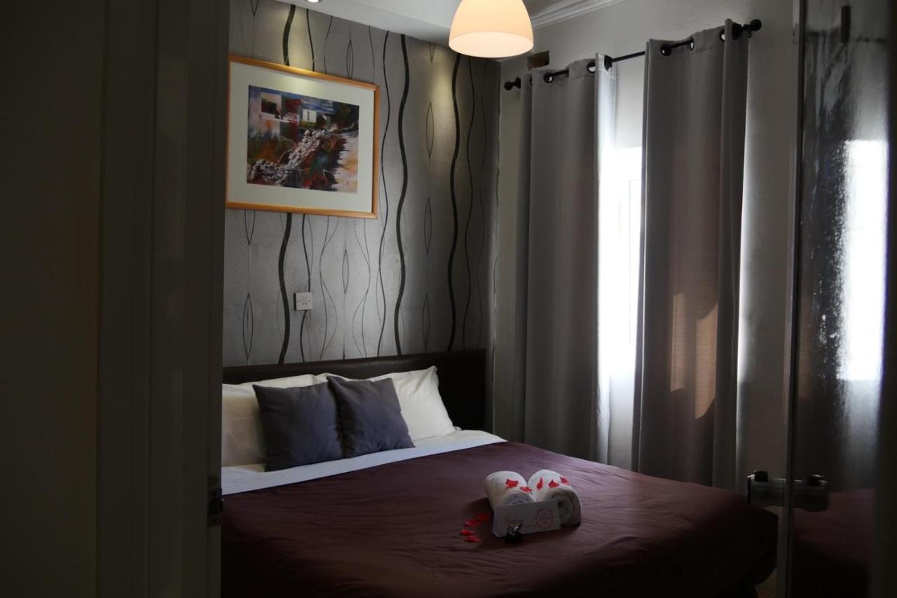 Sunstone Boutique Guest House Buġibba Екстериор снимка